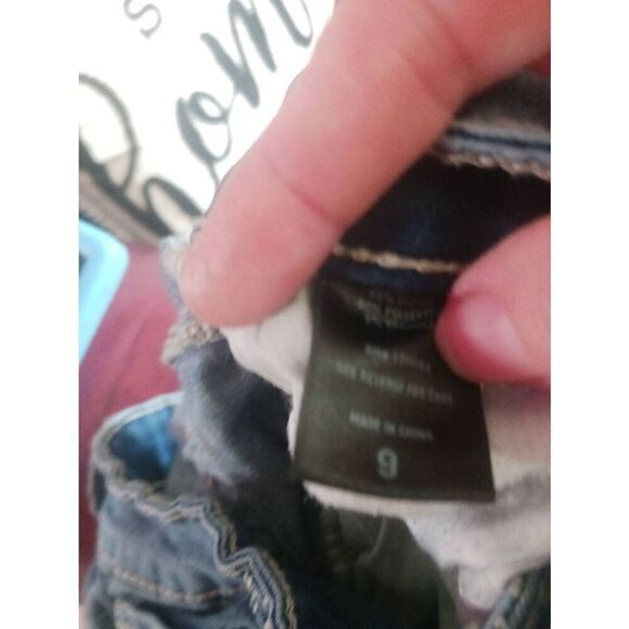 Hot topic size 9 skull wings cross women's flare jeans - Picture 3 of 3